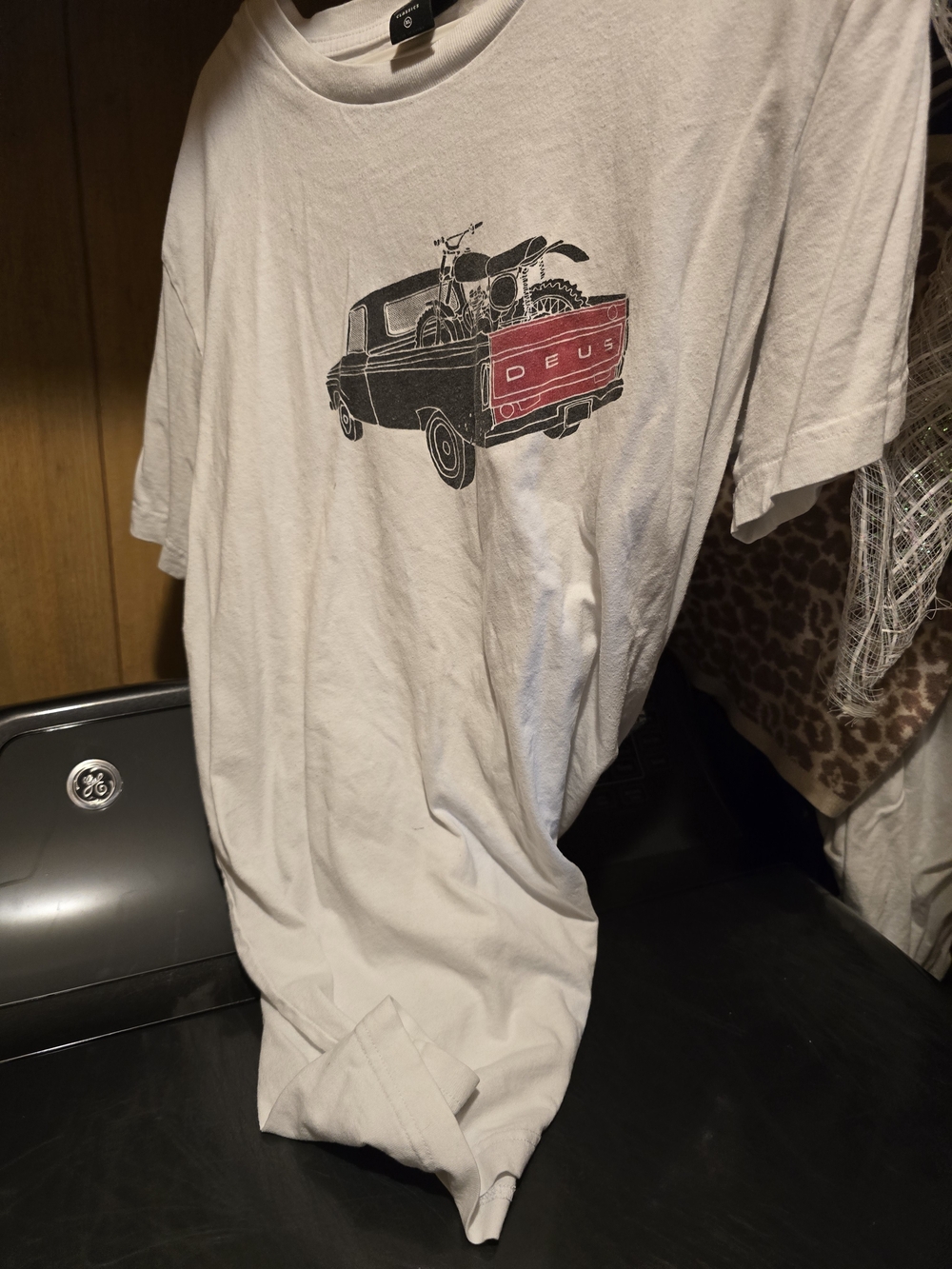 Deus Ex Machina White Graphic Tee - Men's Casual Shirt Xl - Picture 3 of 9
